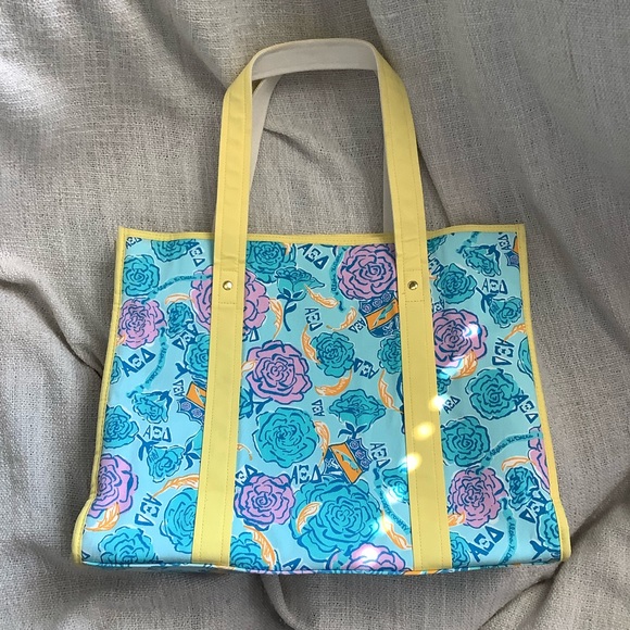 Alpha Xi Delta Lilly Pulitzer Tote - Picture 2 of 4